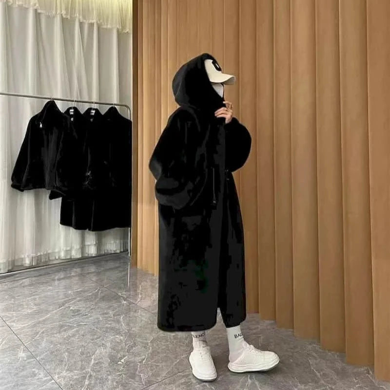 Fluffy Quilted Coats, Long Coats, Winter Fashion, Warm Outerwear, Stylish Jackets, Trendy Coats, Quilted Design, Fashionable Layers, Cold Weather Apparel, Comfortable Outerwear,
