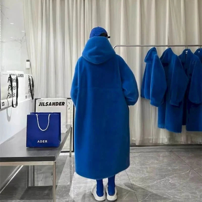 Fluffy Quilted Coats, Long Coats, Winter Fashion, Warm Outerwear, Stylish Jackets, Trendy Coats, Quilted Design, Fashionable Layers, Cold Weather Apparel, Comfortable Outerwear,