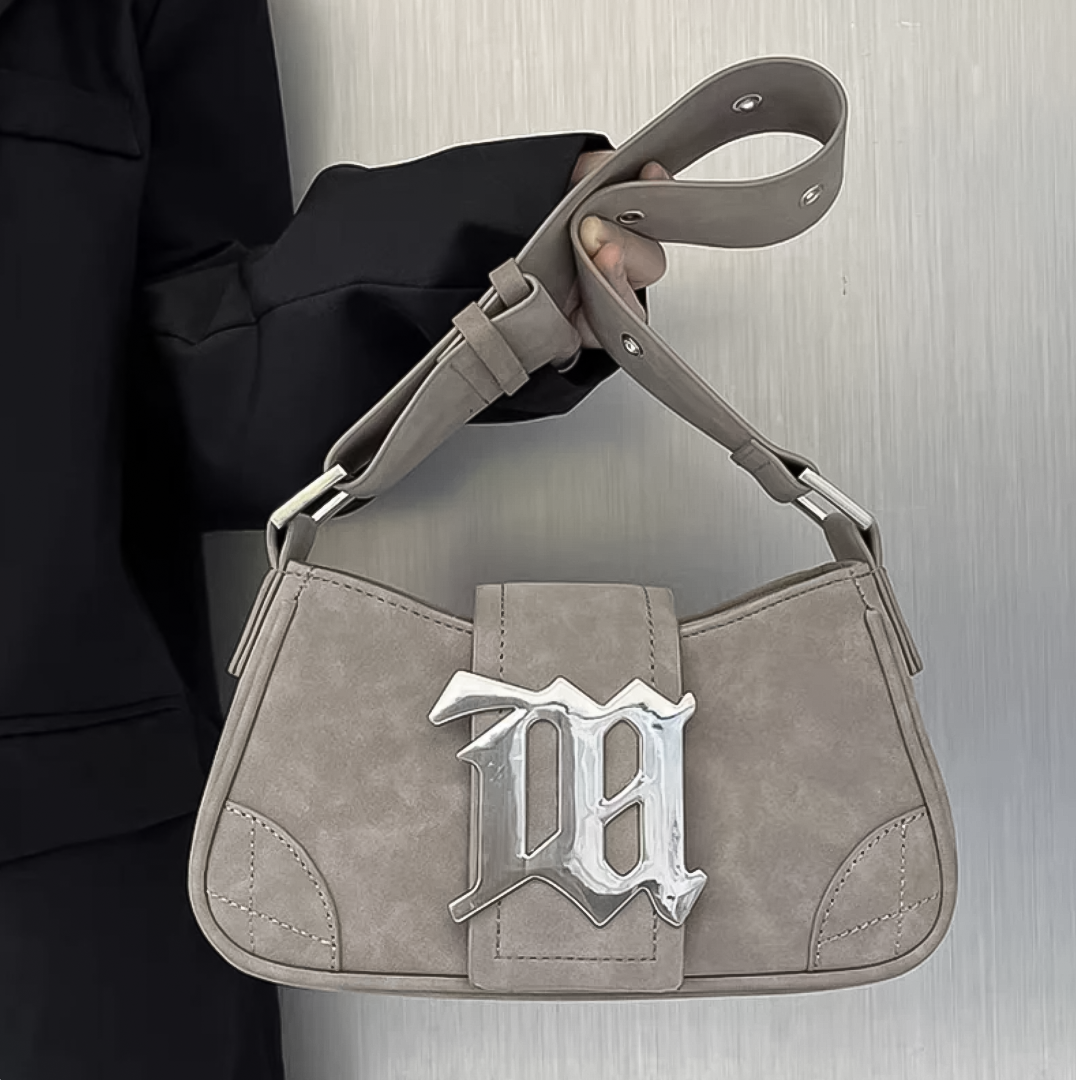 DB Handbag, Success, Fashion, Style, Luxury, Accessories, Handcrafted, Elegance, Trendsetter, Glamour.